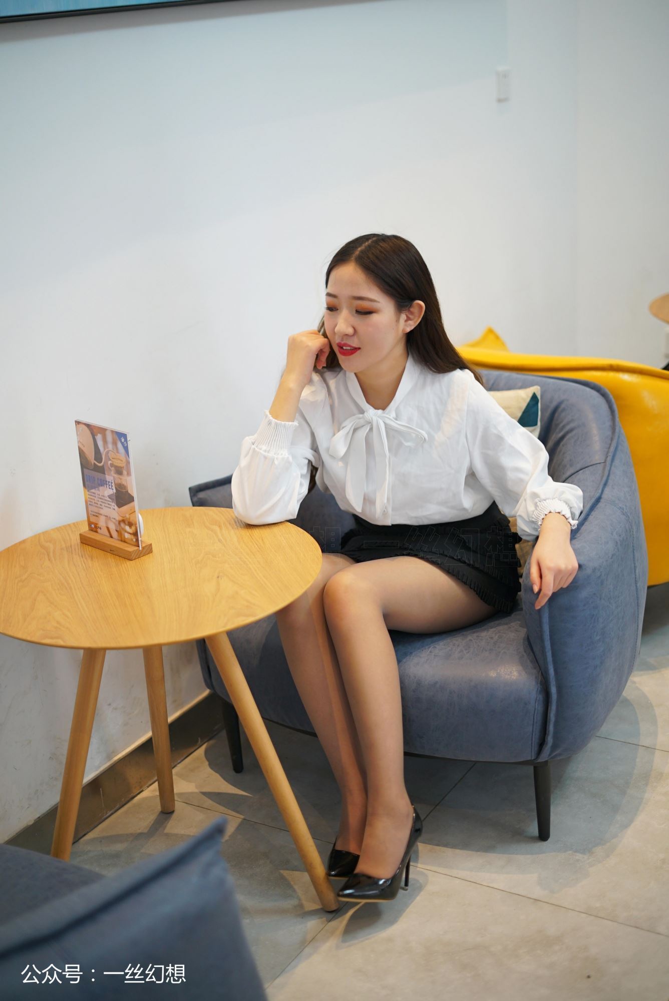 高丝女子图鉴 袜小喵×一丝幻想 NZ053 ViVi